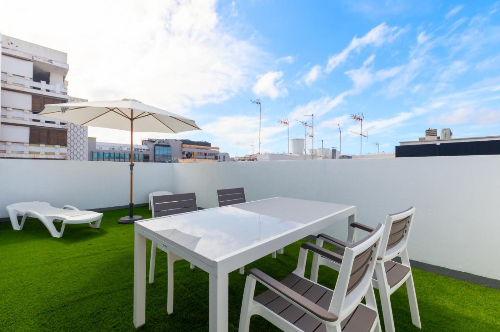 Macaronesia Lpa Suites Las Palmas de Gran Canaria Exterior photo